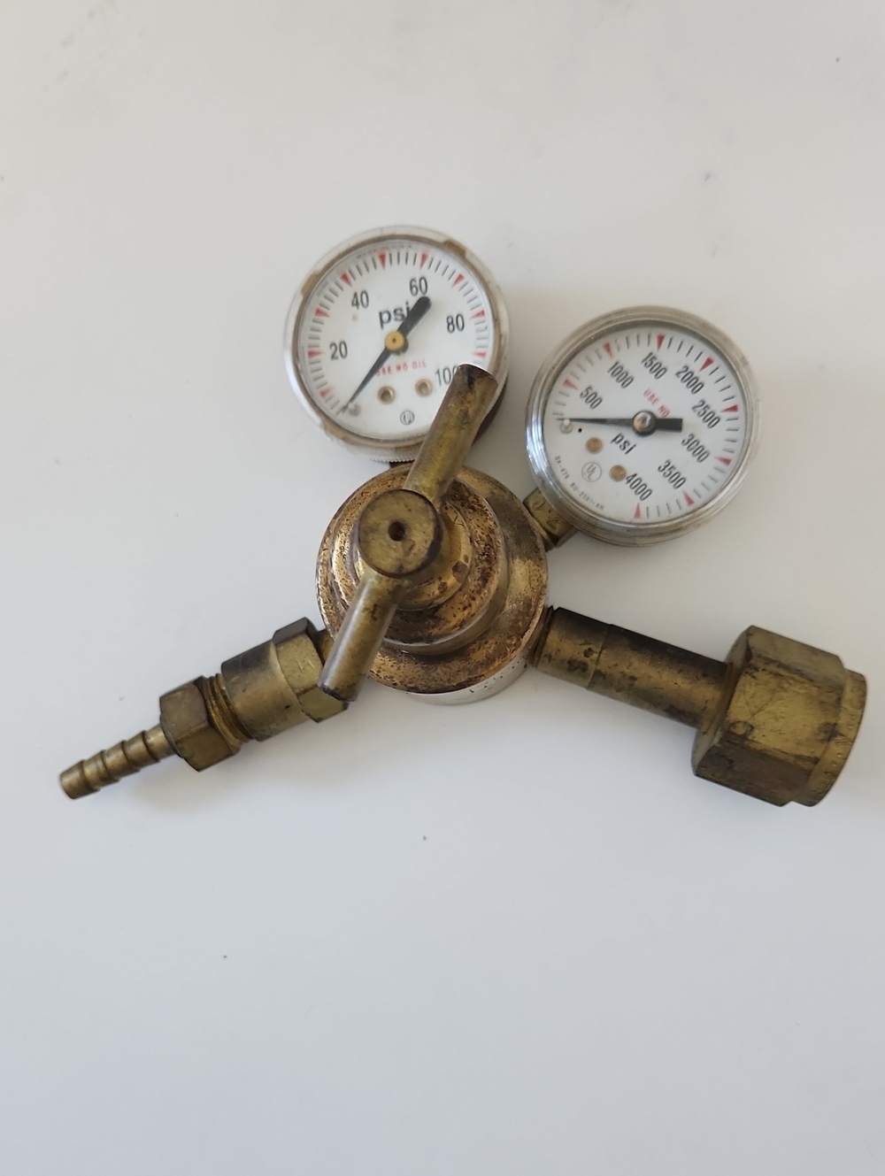 Brass Dual-Gauge Pressure Regulator - Brass Finish